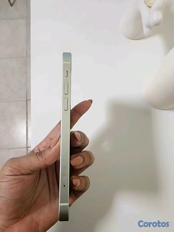 celulares y tabletas - iPhone 12 de 128GB nitido  3