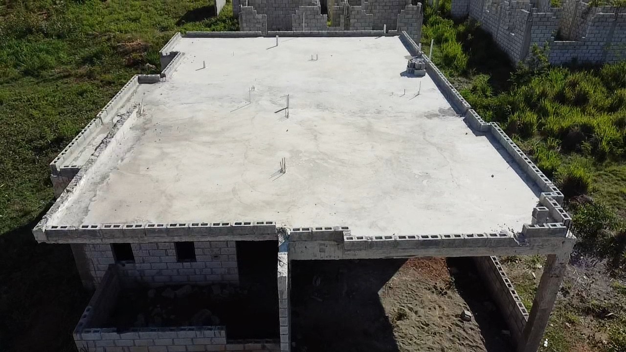 casas - SE VENDE Amplia CASA EN CONSTRUCCION con Excelente Ubicación en Villa Visan  1