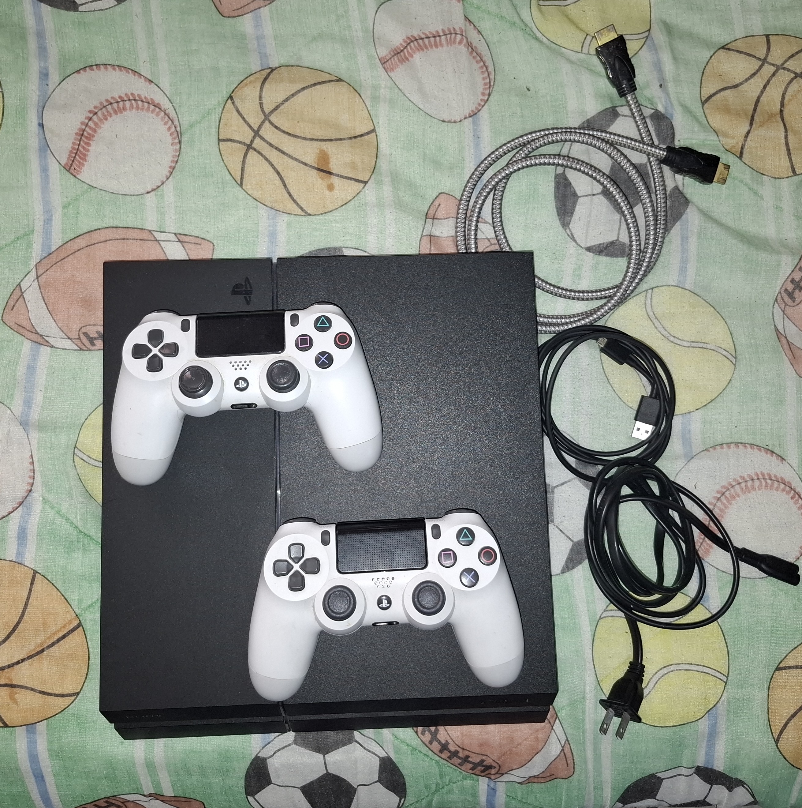 consolas y videojuegos - PlayStation PS4 Original + 5 juegos + 2 controles 0