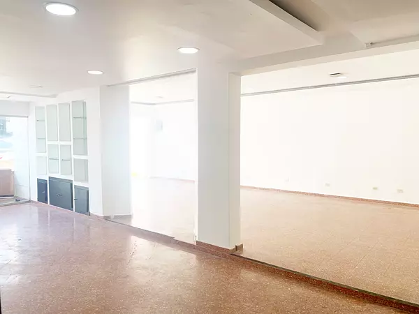 oficinas y locales comerciales - Local comercial en Bella vista  5