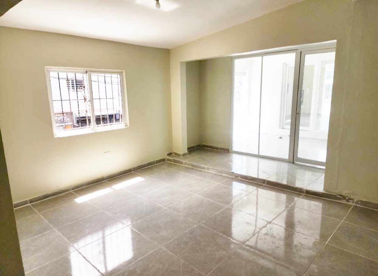 oficinas y locales comerciales - Local céntrico en ensanche la Fe  5