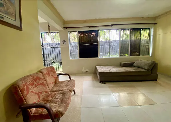 casas - Amplia casa de venta en Gurabo  6