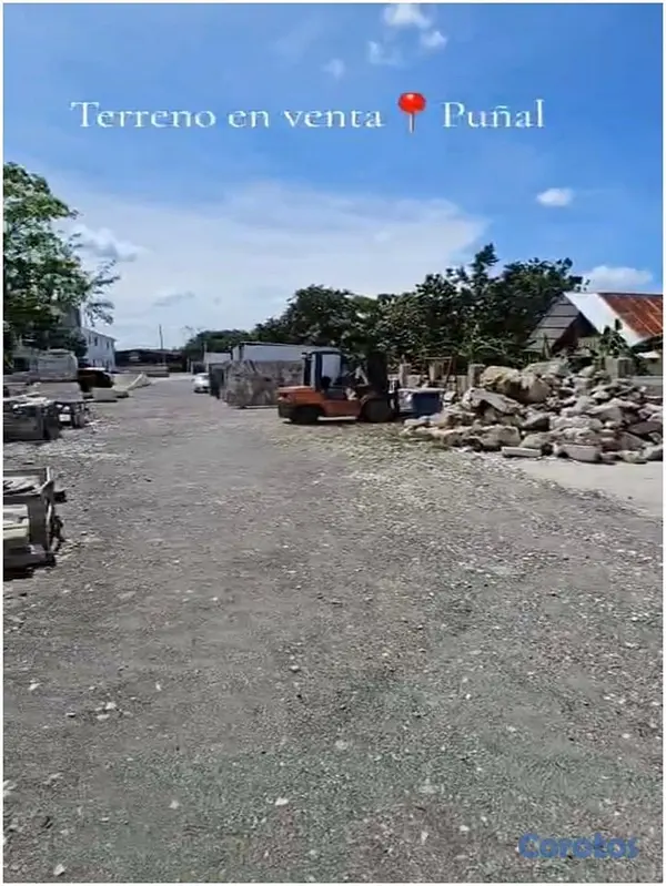 solares y terrenos - Vendo SOLAR 1,884 Mts.2, con VARIOS NEGOCIOS DENTRO en Guayabal, Puñal, Santiago 3