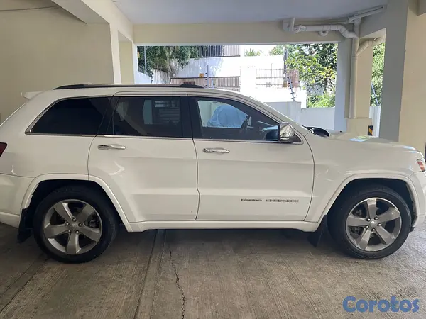 jeepetas y camionetas - Jeep grand Cherokee overland 3