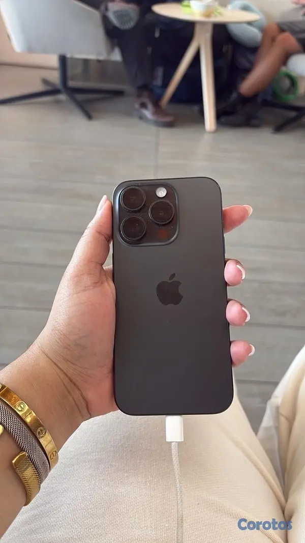 celulares y tabletas - IPHONE 15 PRO 3