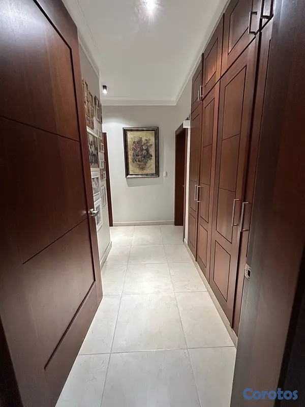apartamentos - Se vende amplio apartamento 2do nivel, zona céntrica y de fácil acceso.  14