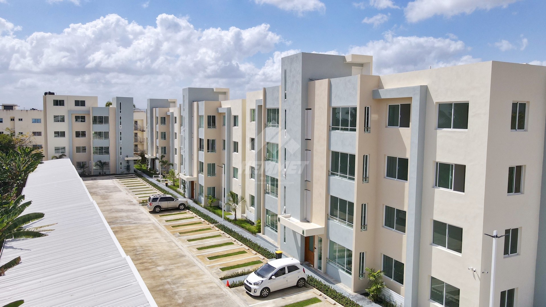 apartamentos - 4TO NIVEL CON PARQUEO TECHADO EL DORADO SANTIAGO  7