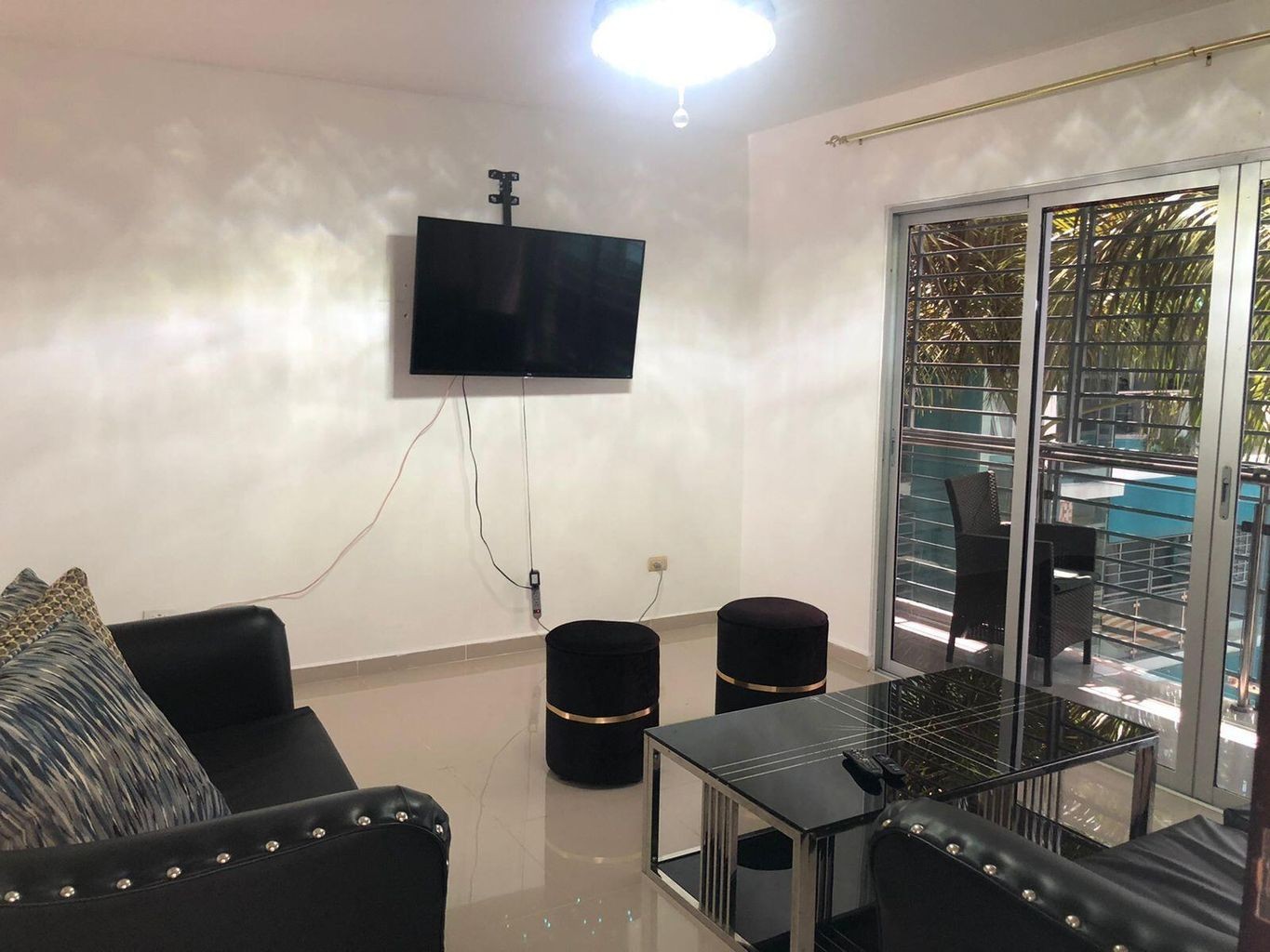 apartamentos - RENTA DE APARTAMENTO AMUEBLADO DE 3 DORMITORIOS JARDINES METROPOLITANOS 1