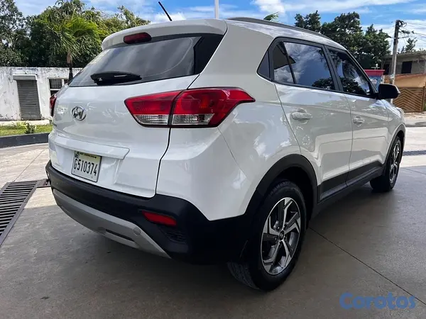 jeepetas y camionetas -  Hyundai cantus en excelente condiciónes  7