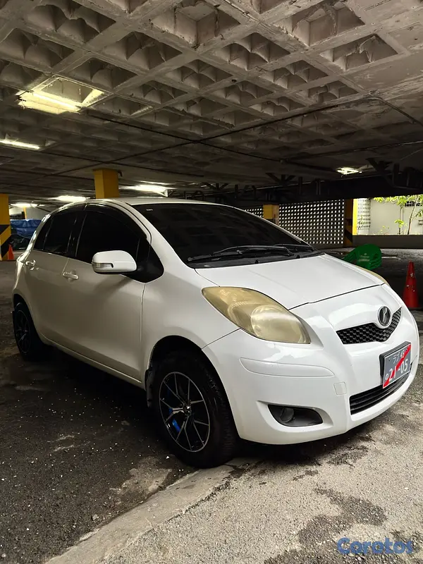 carros - Toyota Vitz 2011  5