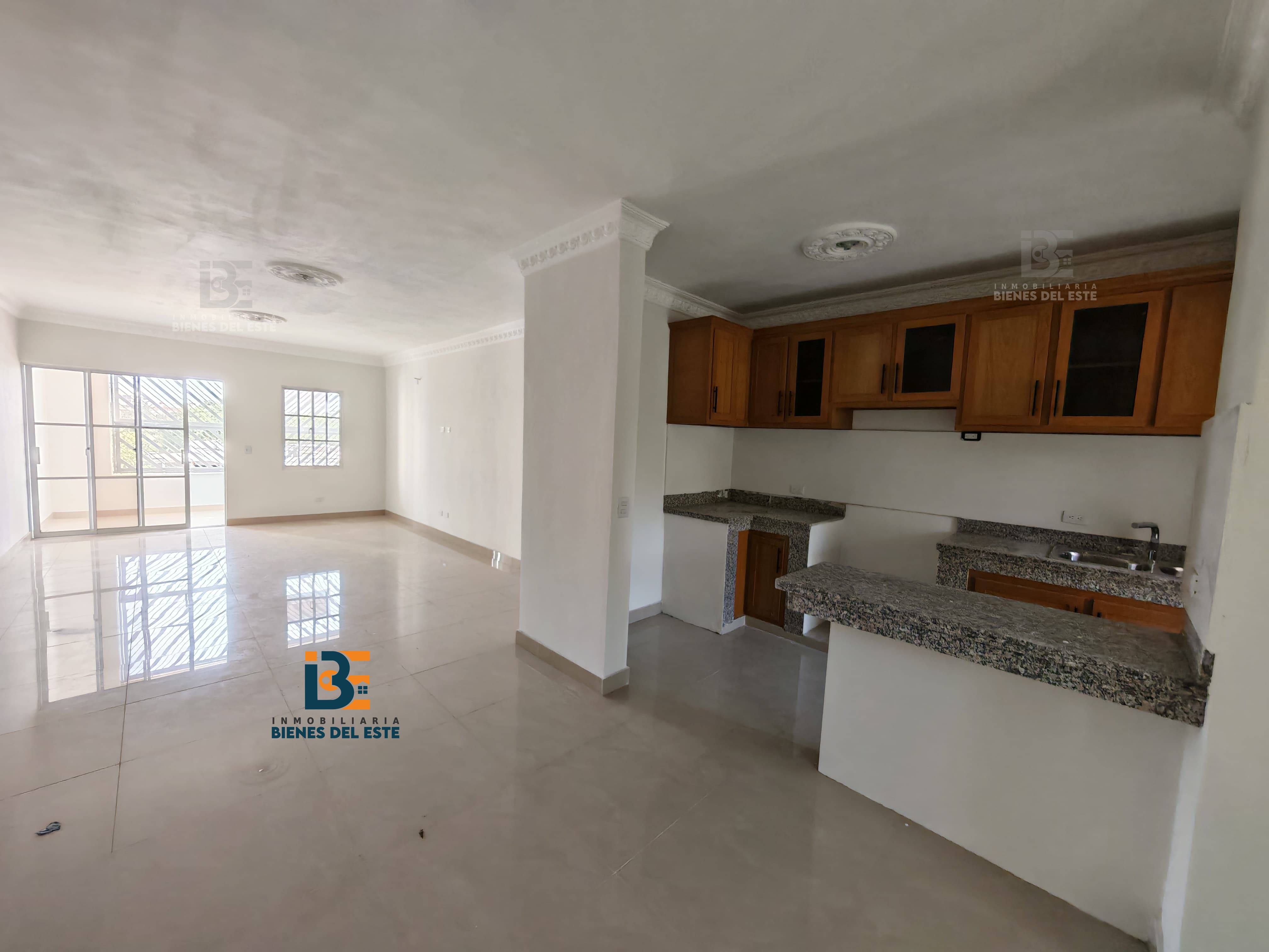 apartamentos - Se Alquila Apartamento de Tres habitaciones, SPM. 2
