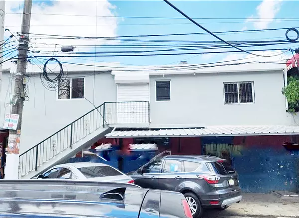oficinas y locales comerciales - Local céntrico en ensanche la Fe  8