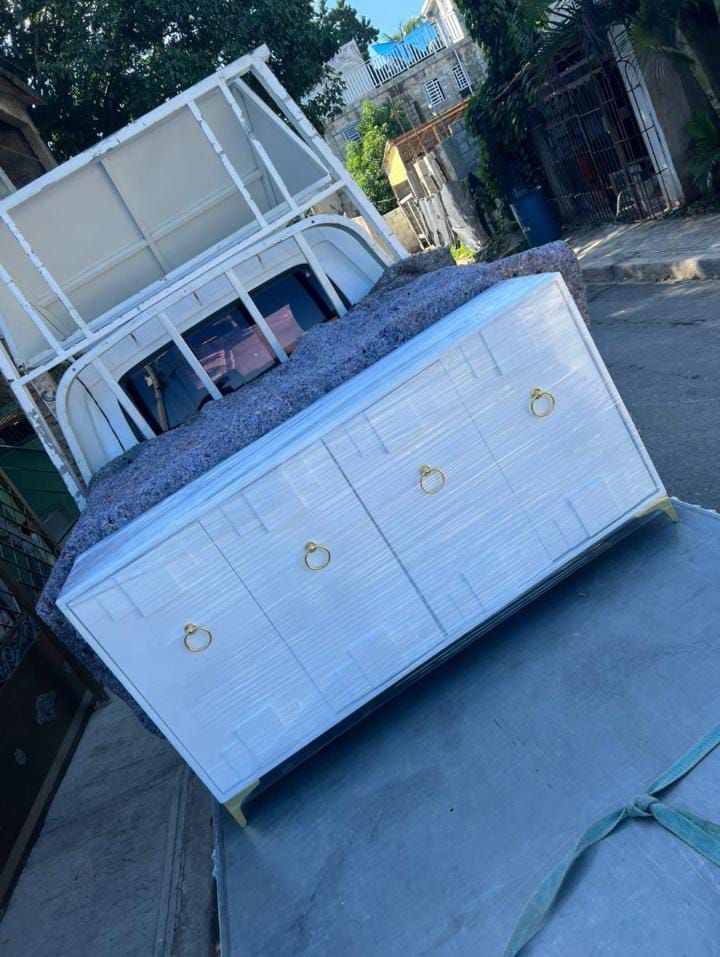 muebles y colchones - Credenza blanca  1