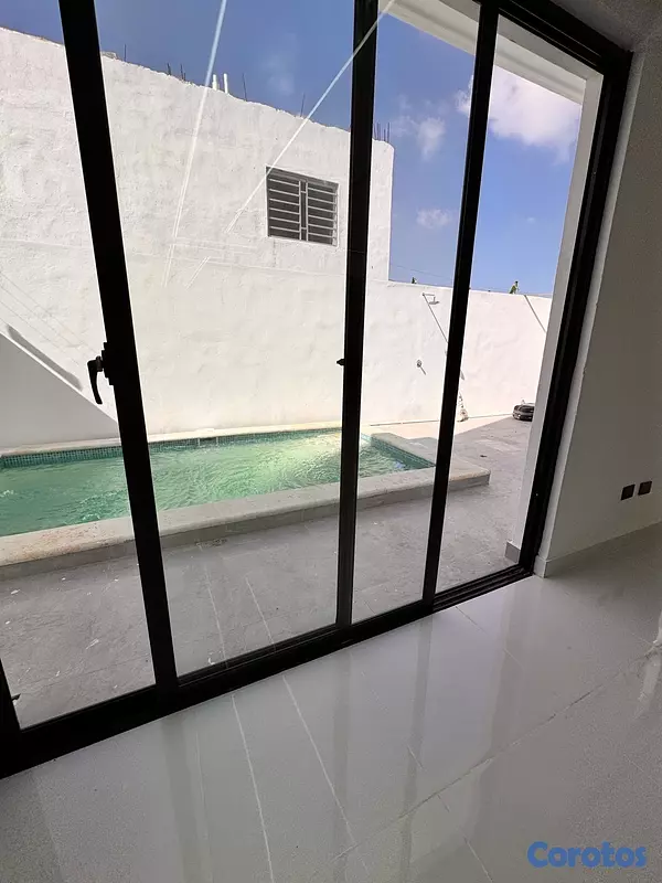 casas - venta de exclusiva casa con piscina en la autopista de san isidro Santo Domingo 15