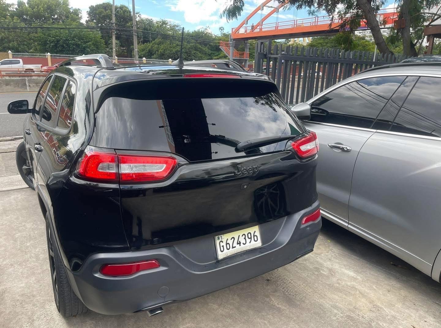 jeepetas y camionetas - JEEP  CHEROKEE SPORT  2018 2