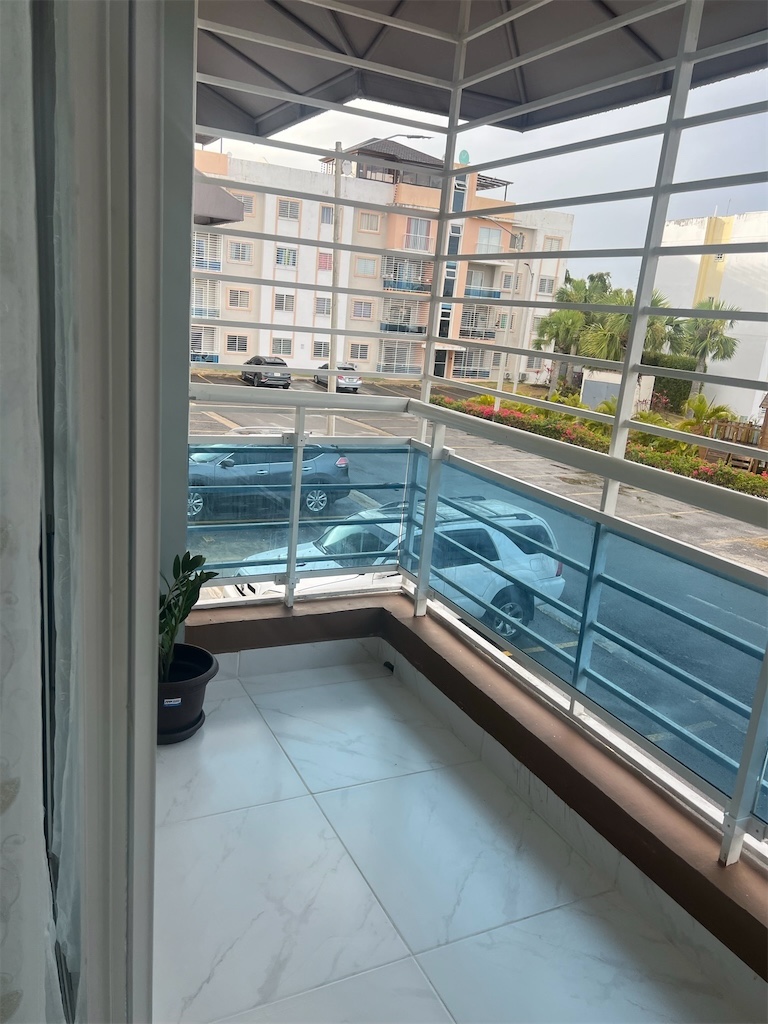 apartamentos - Vendo en residencial palma real segundo nivel amueblado  2