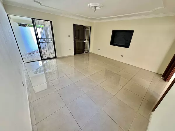 casas - Casa en Alquiler LOS CACICAZGOS  4
