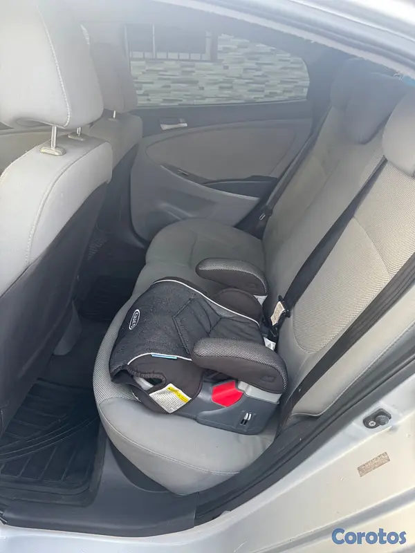 carros - Hyundai Accent  15