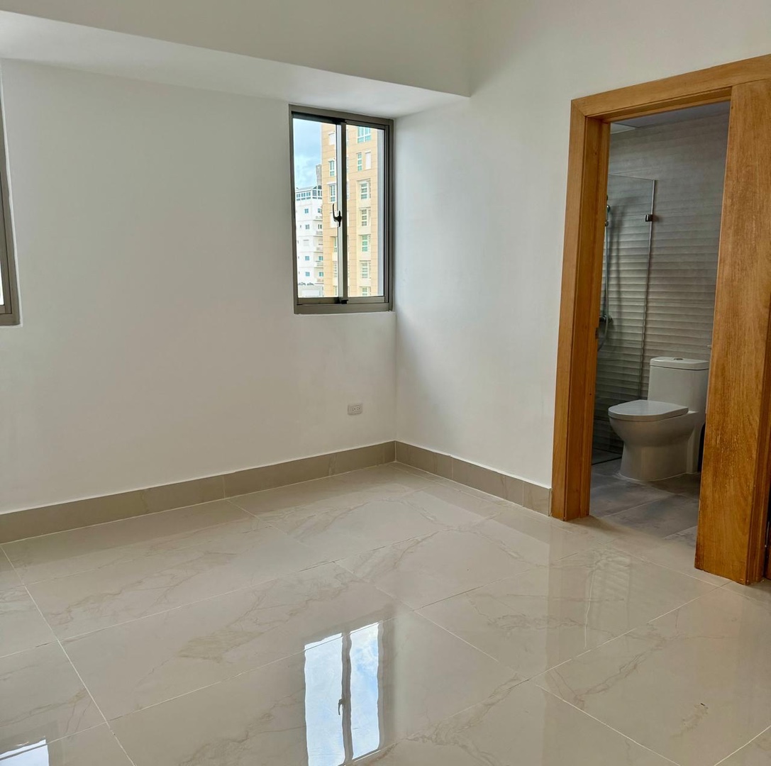 apartamentos - Alquiló con línea blanca los cacicazgos torre de lujo tres hab con su baño dos p 3