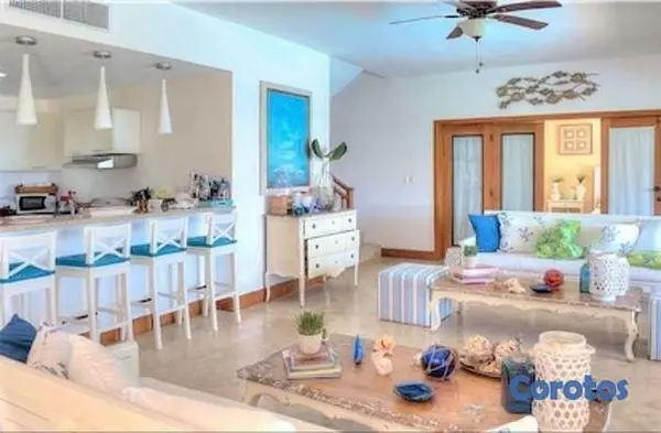 otros inmuebles - En Venta Villa Duplex en Puerto Bahia Samana Vista al mar 4