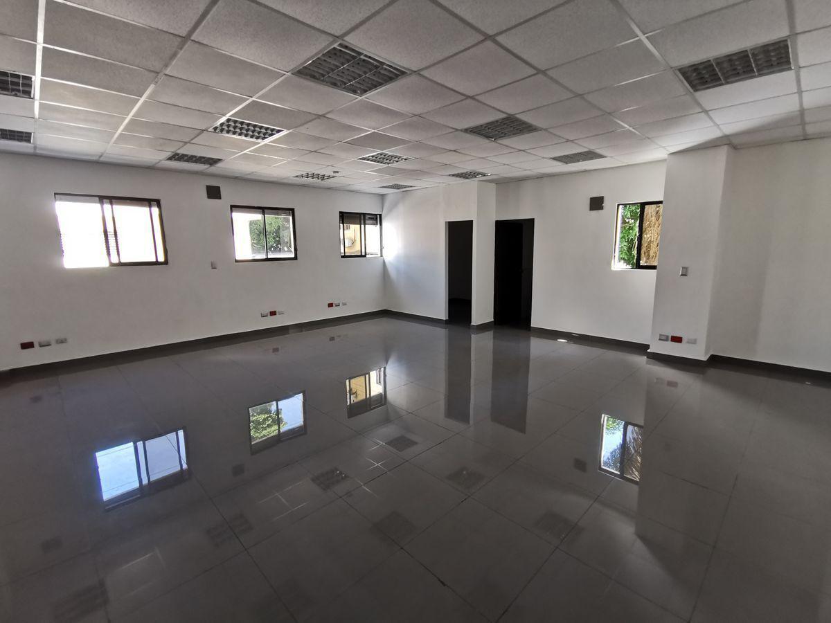 oficinas y locales comerciales - Alquilo moderna oficina de 64 m2 en Los Prados 0