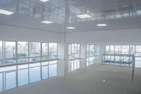 oficinas y locales comerciales - Alquiler local en la Esperilla  2