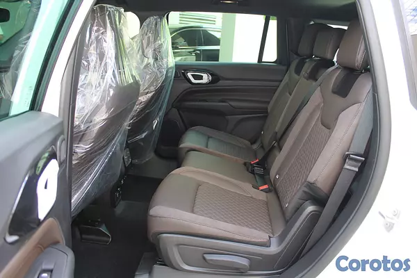 jeepetas y camionetas - Jeep Commander 2024 9