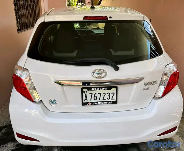 carros - Toyota yaris 2012 2