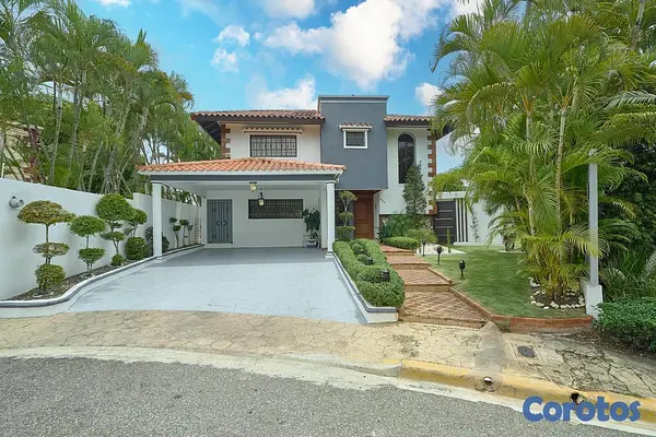 casas -  Casa en Cuesta Hermosa 3 con 4 parqueos  3