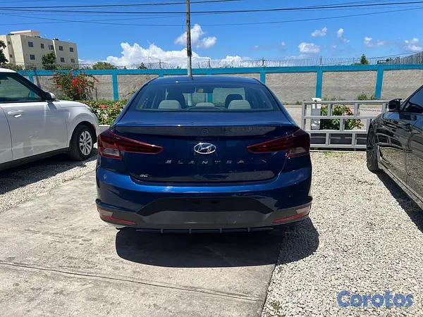 carros - HYUNDAI ELANTRA SE 2020 10