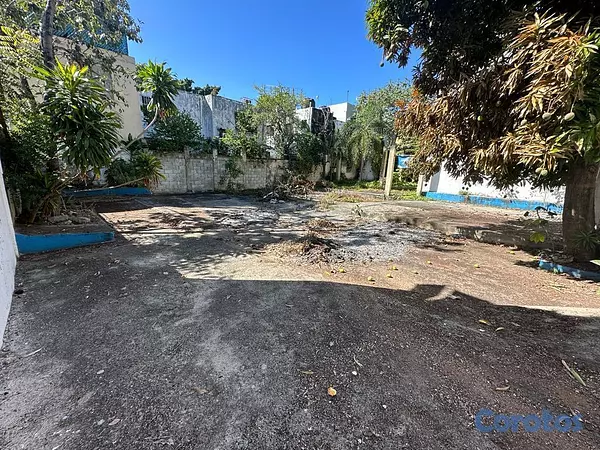 solares y terrenos - Venta Amplio Solar en GAZCUE! 8