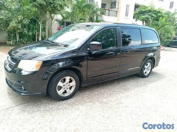 jeepetas y camionetas - DODGE cARAVAN 2012 SXT 3
