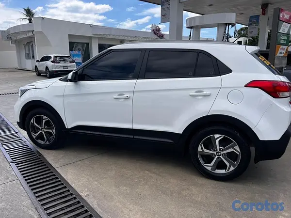 jeepetas y camionetas -  Hyundai cantus en excelente condiciónes  8