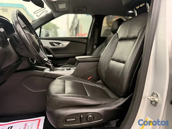 jeepetas y camionetas - Chevrolet Blazer LT 2020 10