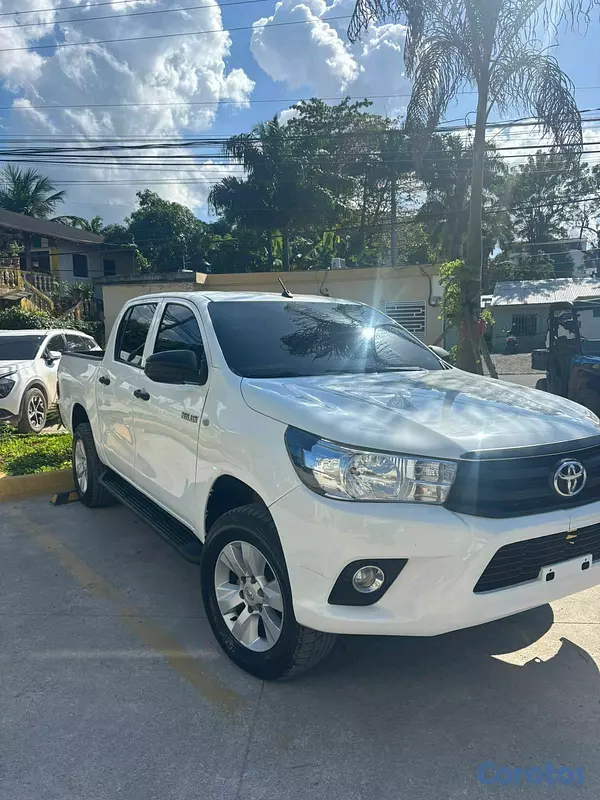 jeepetas y camionetas - Toyota hilux 2018 mecánica  4