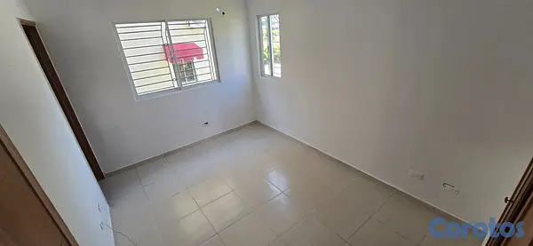 apartamentos - Venta Apartamento 2do piso en Residencial Jardines 3