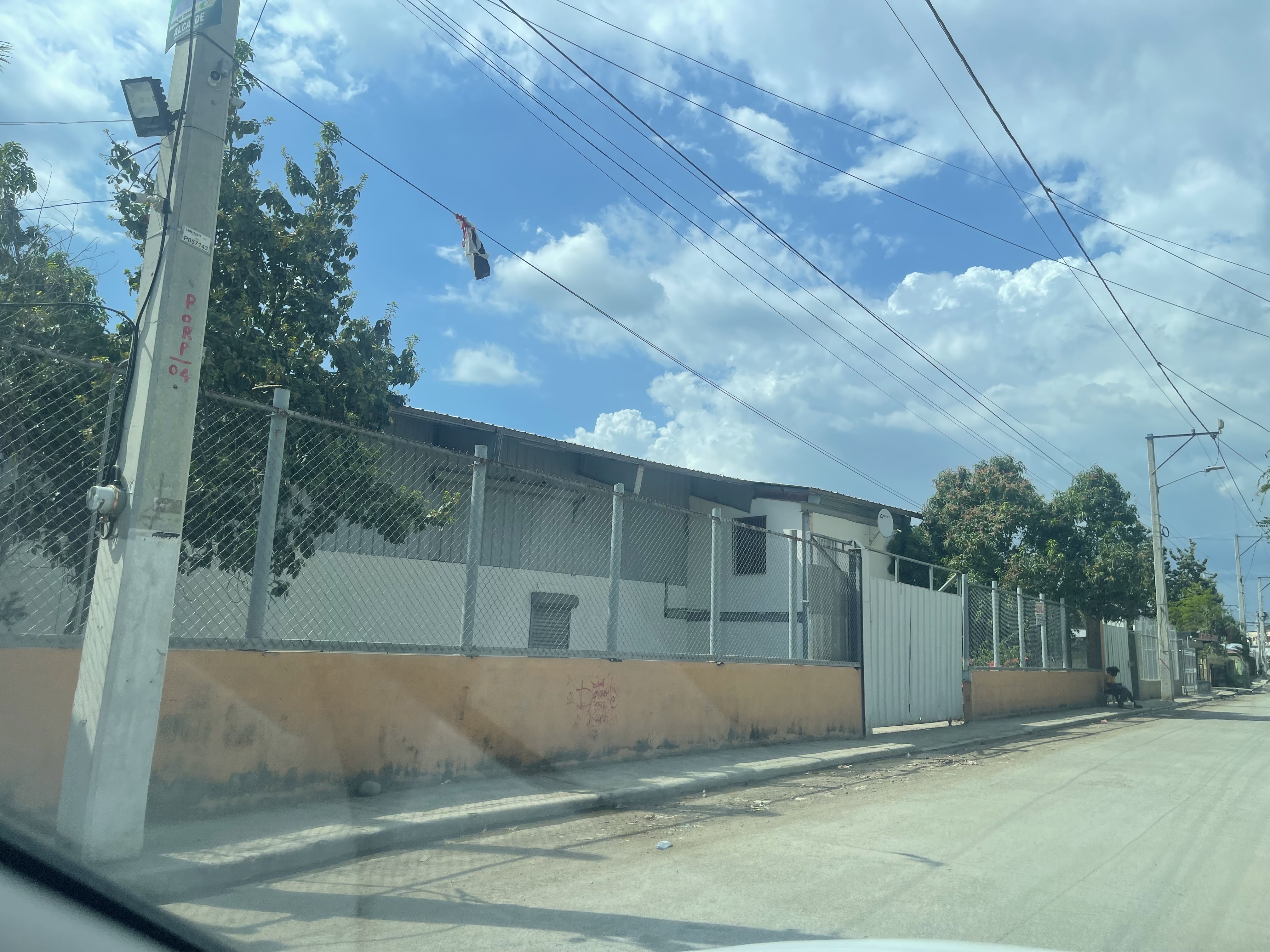 oficinas y locales comerciales - RENTO NAVE COMPLETA, TECHO DOBLE ALTURA Y AMPLIAS OFICINAS 6