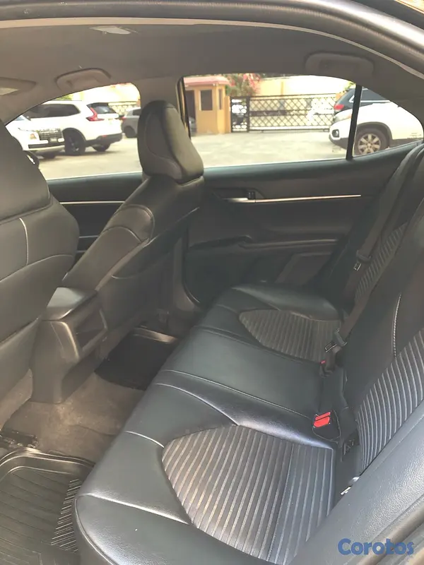 carros - Toyota Camry SE 2019 11