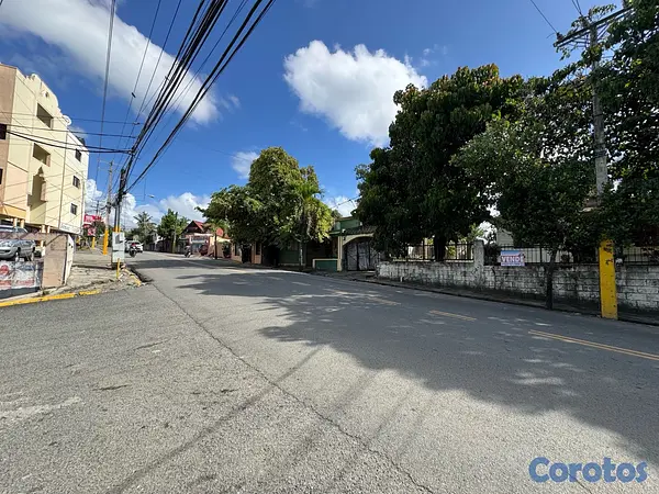 casas - Casa con Potencial Comercial en Venta en Av. Caonabo, San Francisco de Macorís 5
