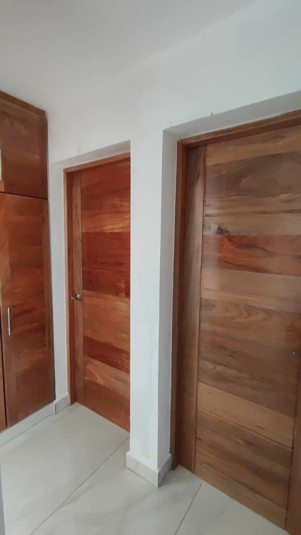 casas - Se Venta Casa Espaciosa y con Ubicación Privilegiada en Residencial  5