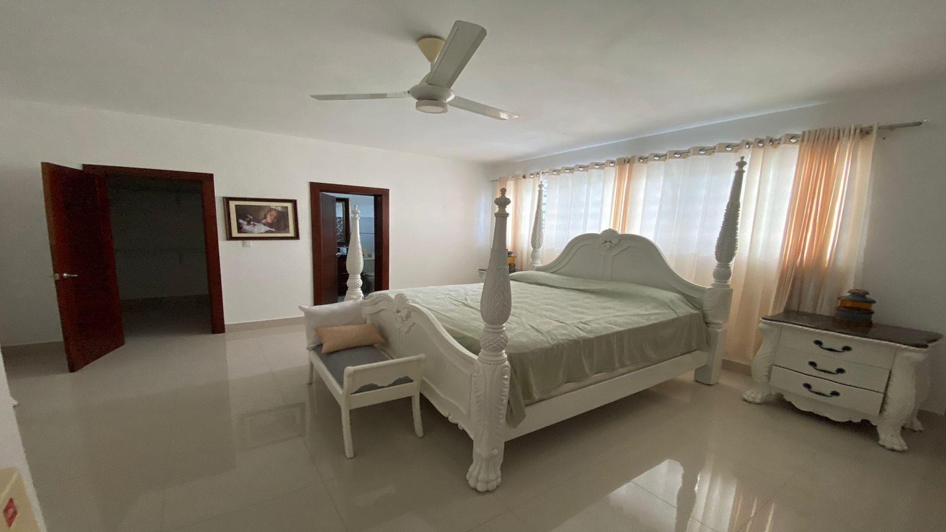 casas - CASA EN VENTA EN SANTIAGO. 5