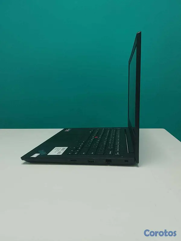 computadoras y laptops - `Laptop, Lenovo ThinkPad E495 / 10th Gen, AMD Ryze 3