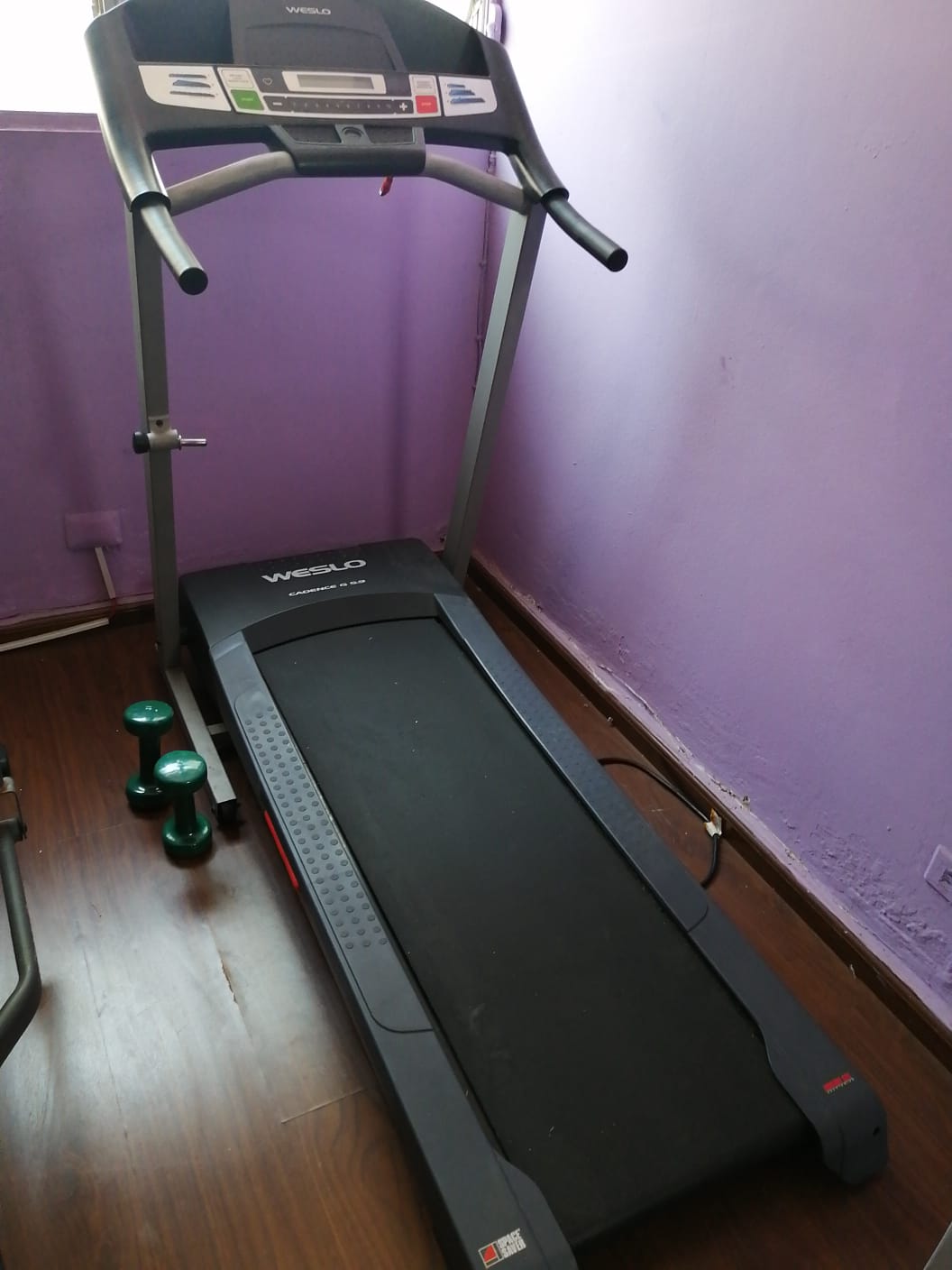 deportes - Caminadora pequeña casi nueva 