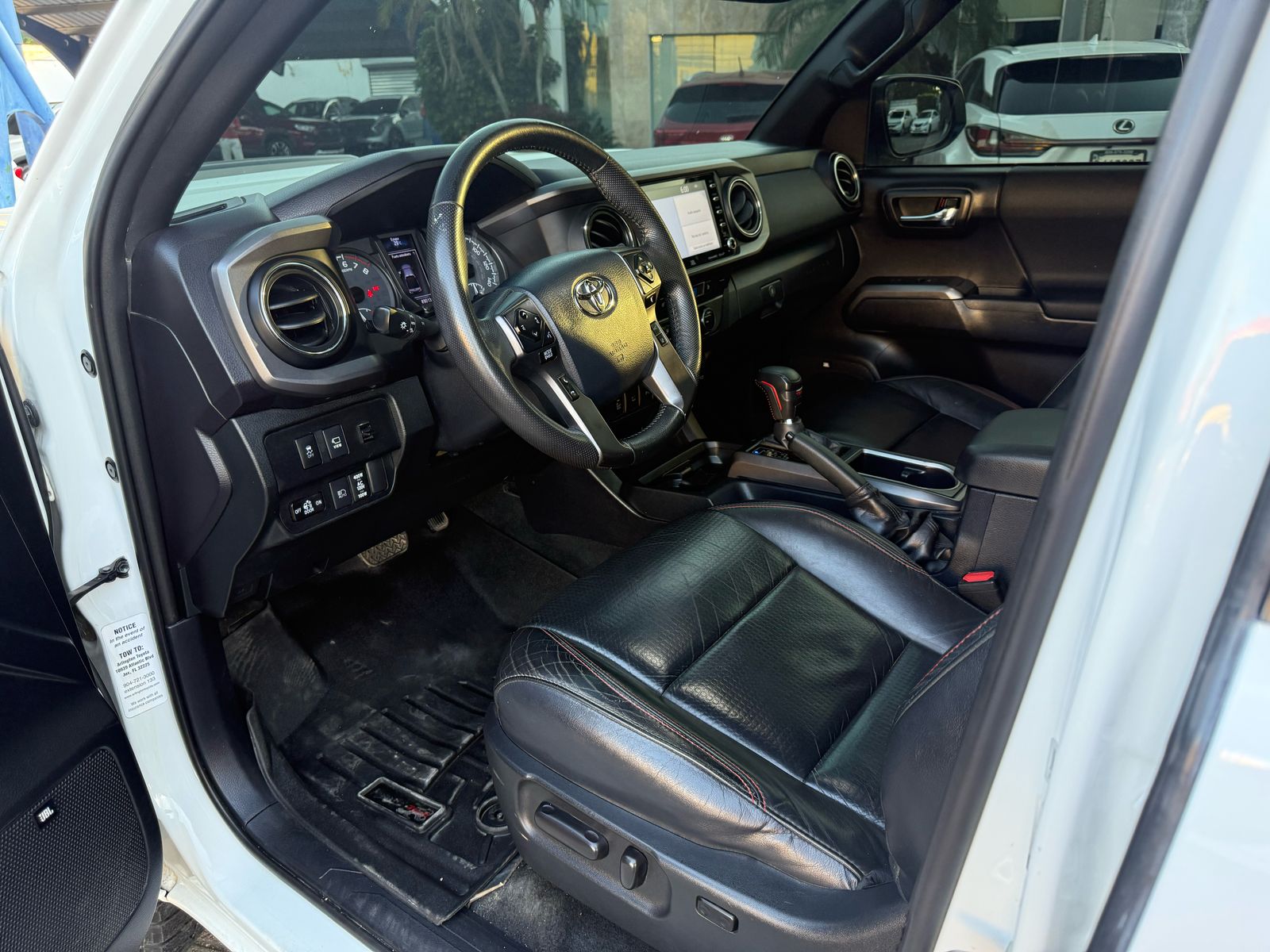 jeepetas y camionetas - Toyota tacoma trd pro 2020 7