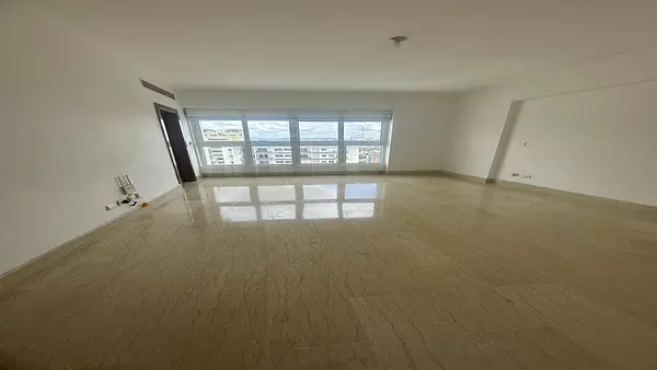 apartamentos - ALQUILER APARTAMENTO CON LINEA BLANCA Y 3 PARQUEOS – SECTOR BELLA VISTA 6