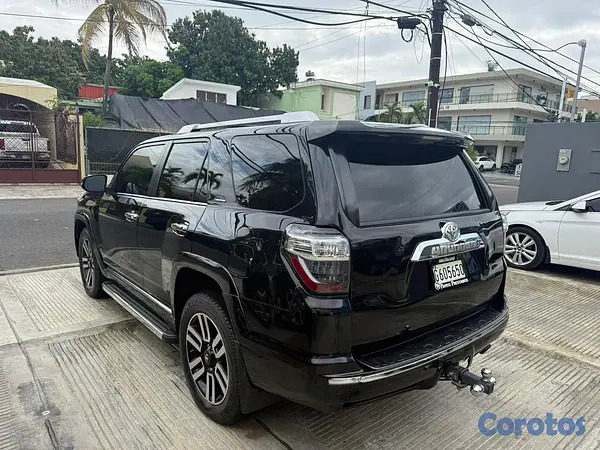jeepetas y camionetas - Toyota 4Runner Limited 4WD 2017 5