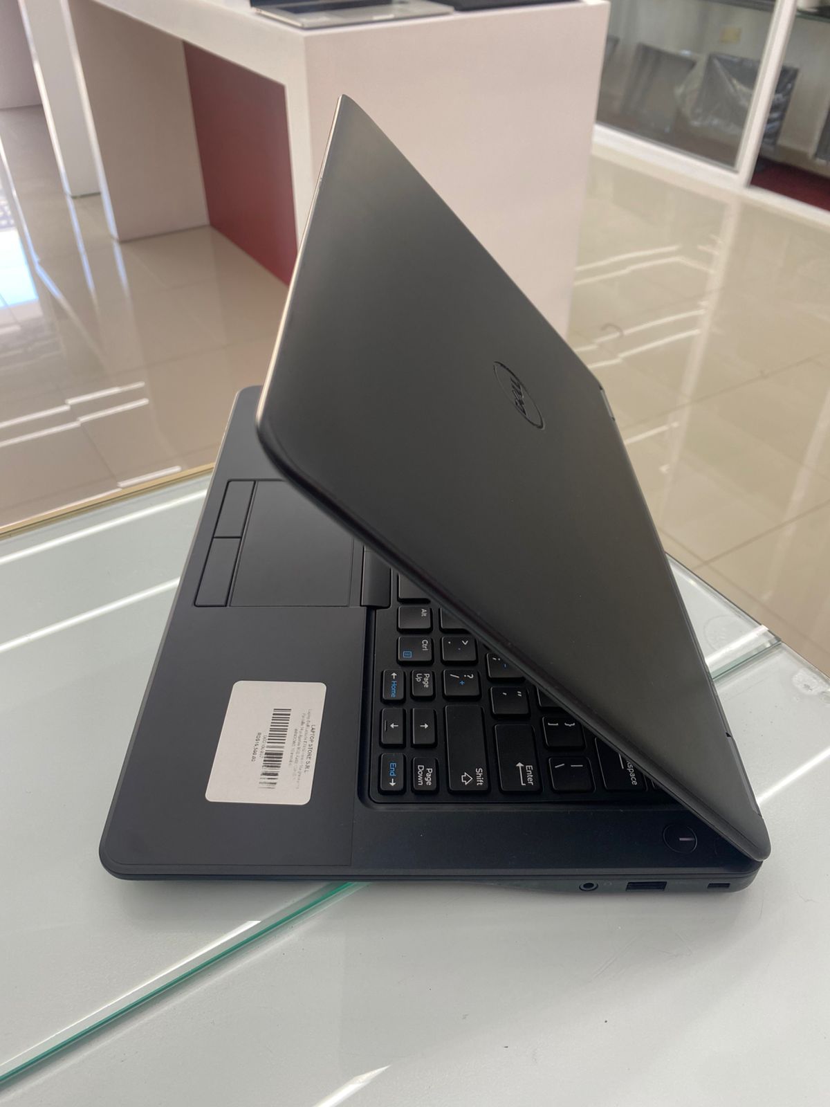 computadoras y laptops - Laptop Dell Latitude E7450 i7 5ta 8GB RAM 256GB SS 1