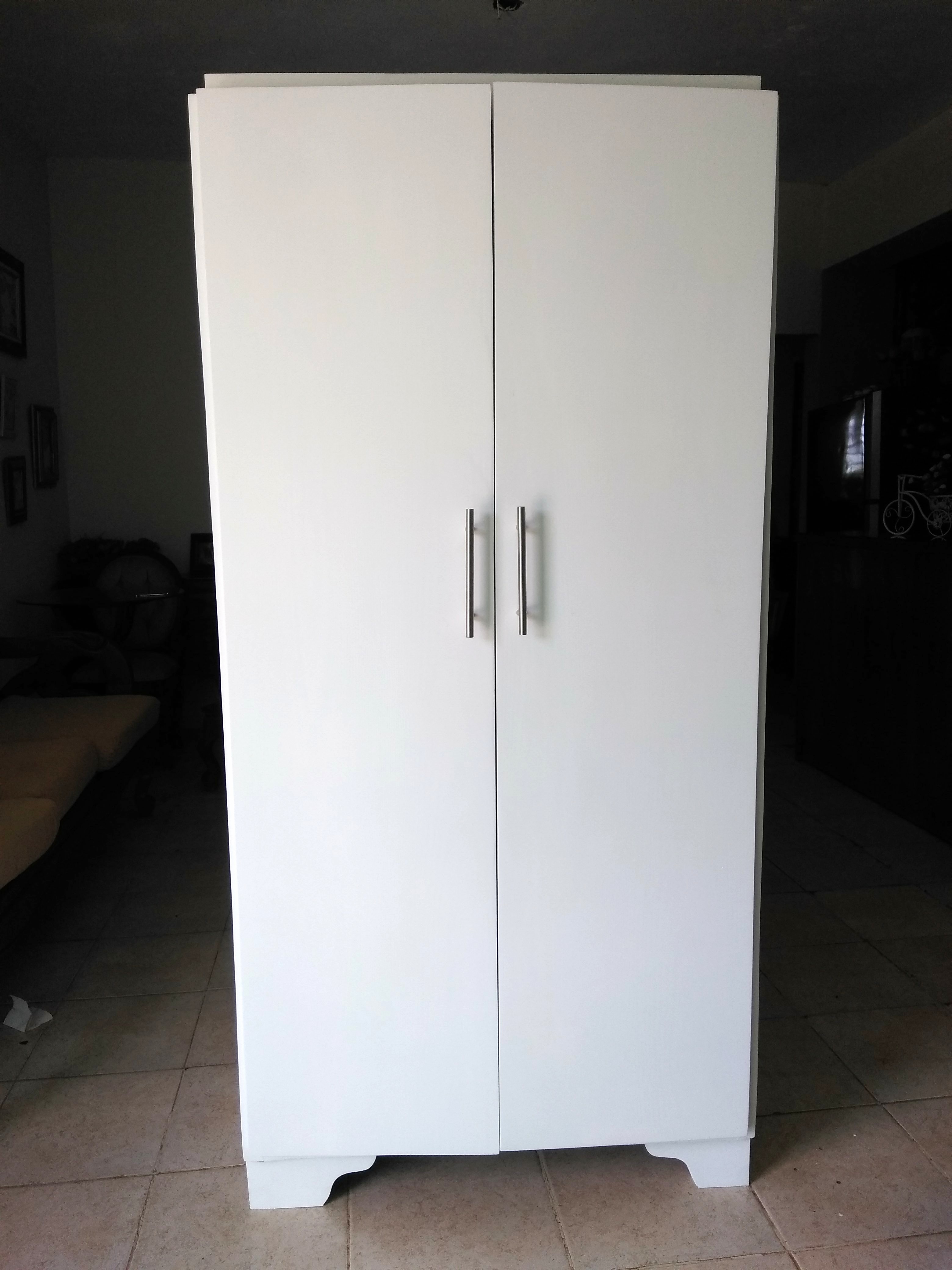 muebles - Armario pequeño en blanco para bebe  0