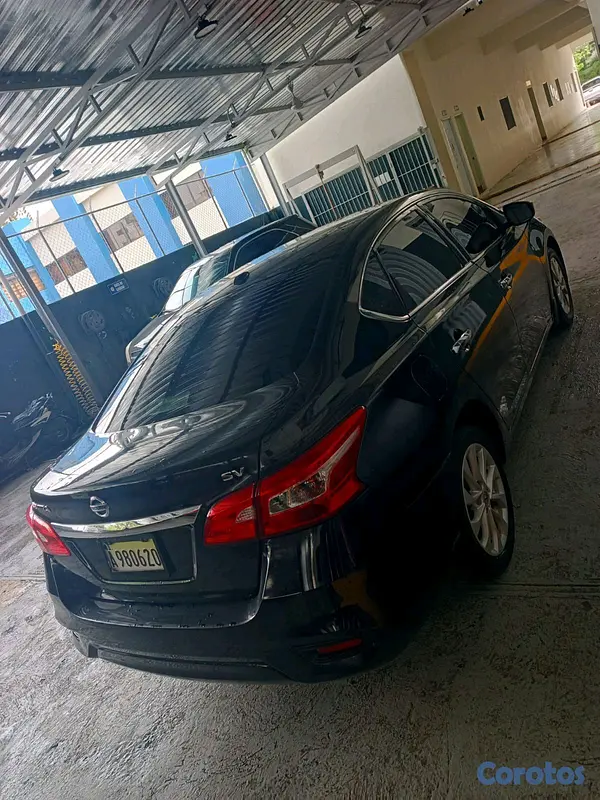 carros - Nissan Sentra 2018 como nuevo Nuevo poco uso  3