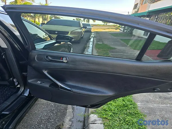 carros - Lexus is 350 2006  10